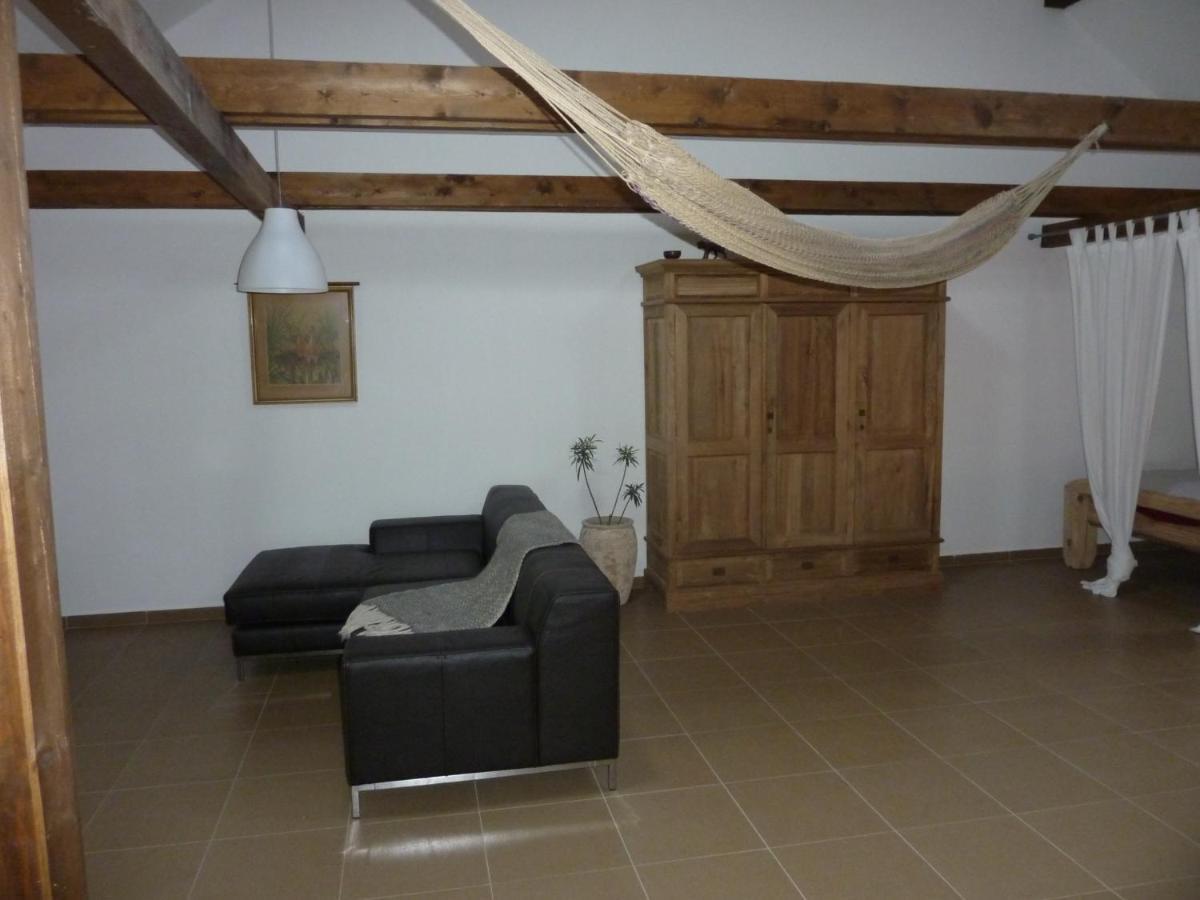 Holubník statečných žen králových Luže Quarto foto